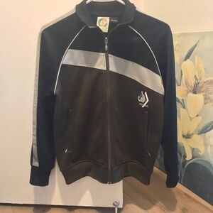 Retro V line full zip up sweater